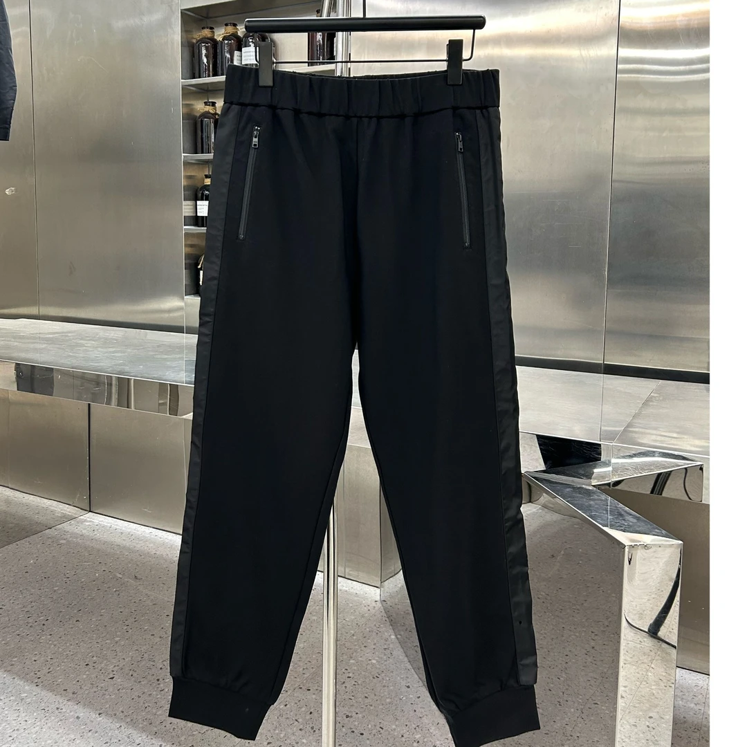 男士秋冬款束脚黑色卫裤