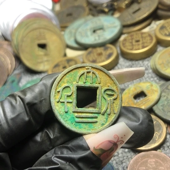 一***人铜现代仿制工艺品