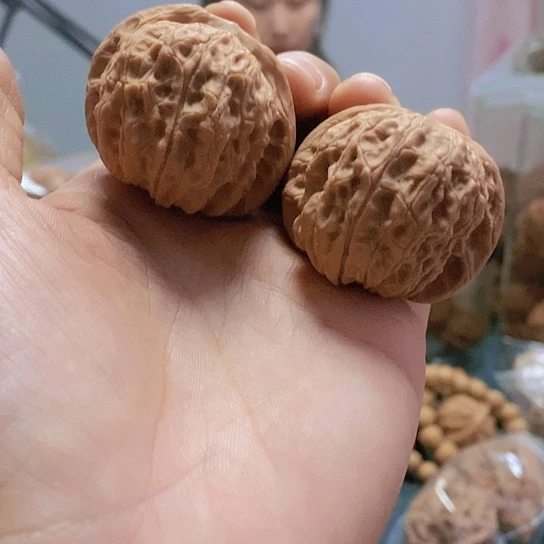 【闪购商品】把件文玩核桃42血麒麟红皮
