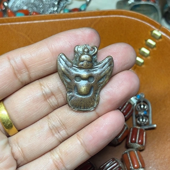 铜星月菩提吊坠项链