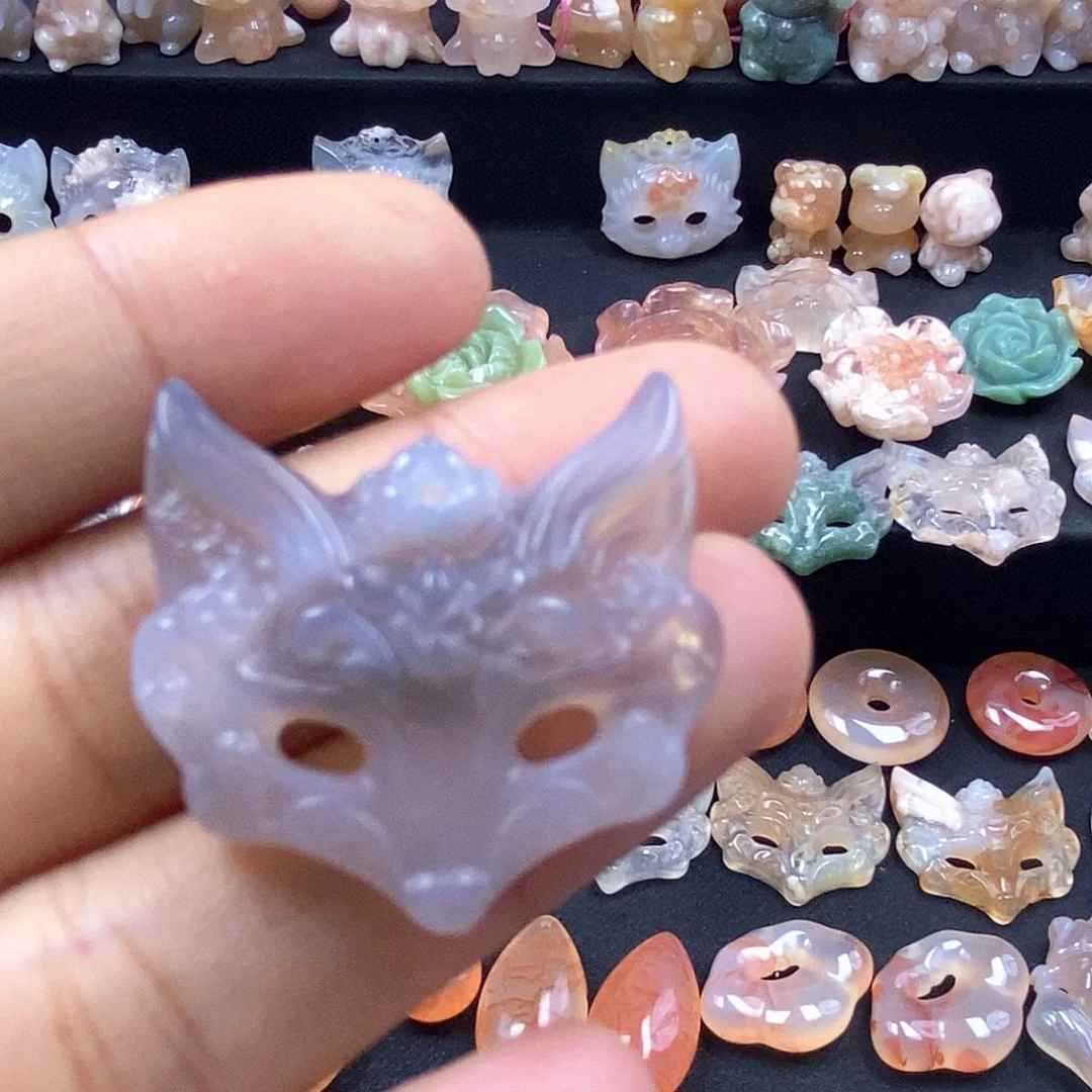 石英质玉颈饰未镶嵌