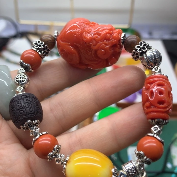 合金颈饰玛瑙/玉髓吊坠