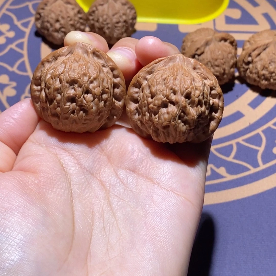 z***鹏文玩核桃吊坠2号38尺全品崔凯油蜡皮