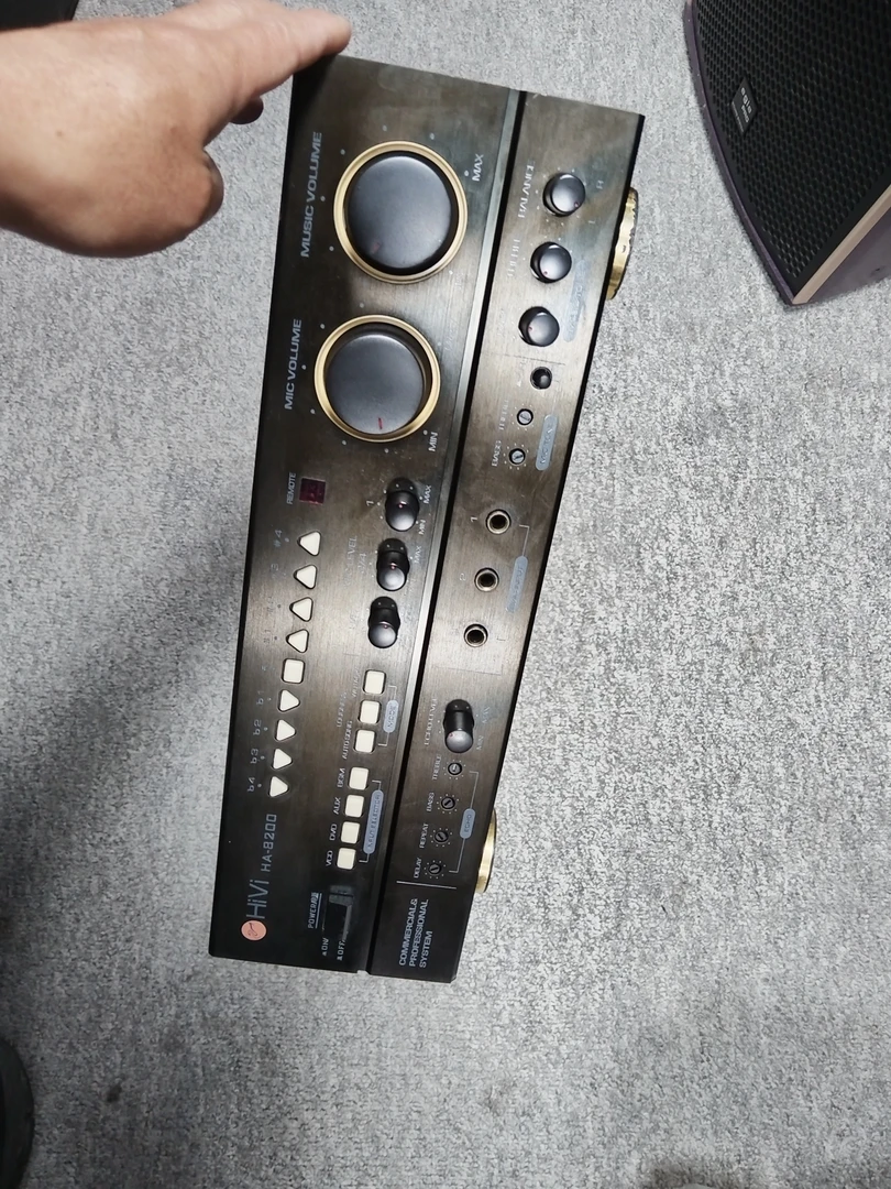 HV惠威OK功放一台，运费自理