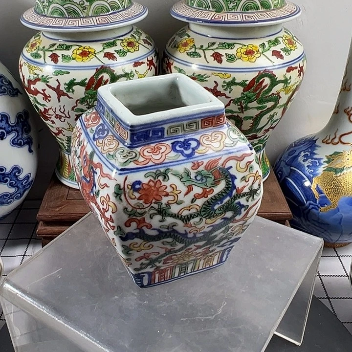 罐五彩龙纹陶瓷罐