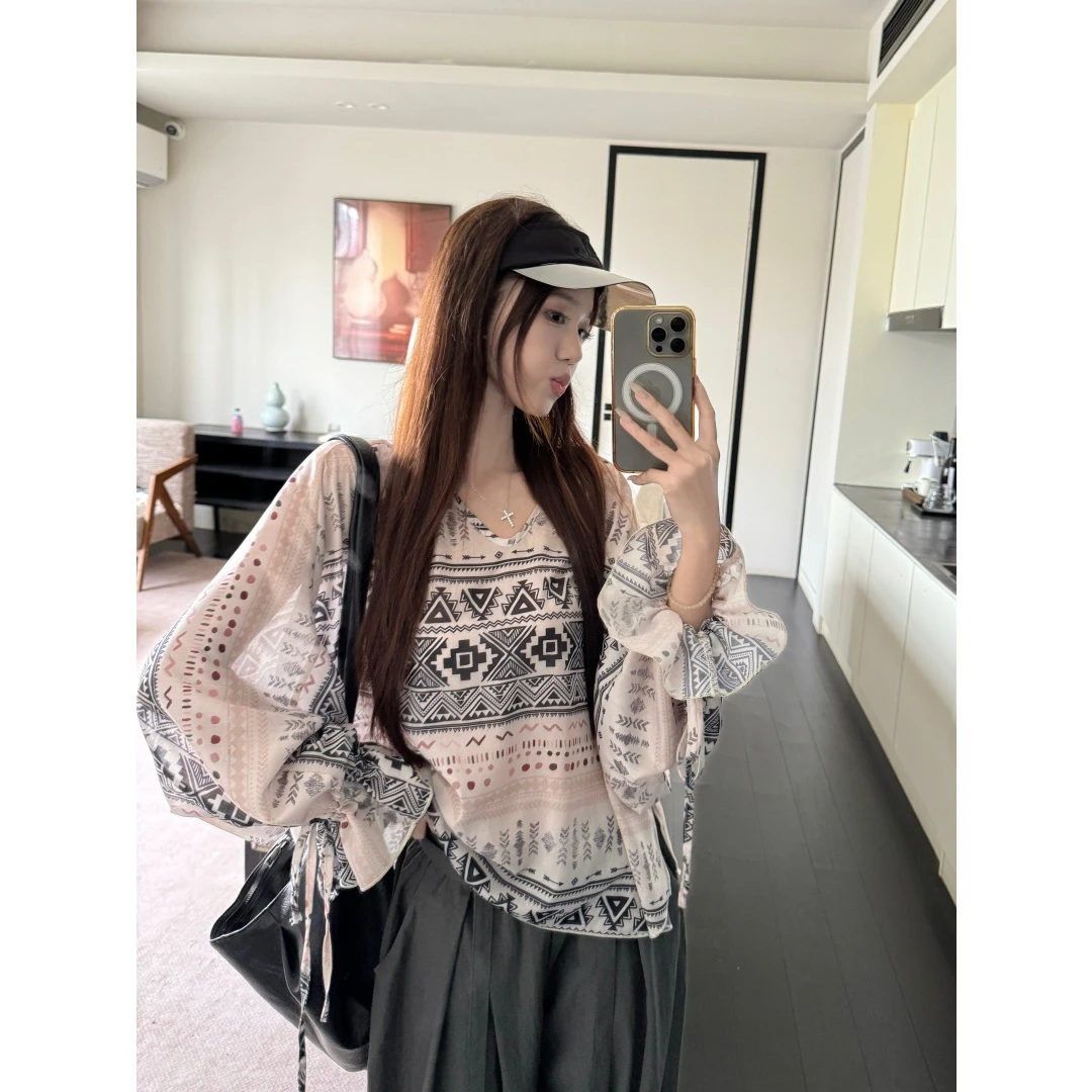 【别致腰果花】腰果花防晒长袖小衫+深灰纸皮阔腿裤套装 21957#