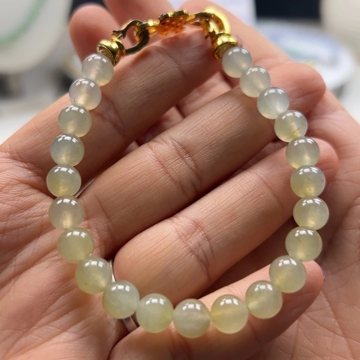 定制翡翠未镶嵌36卡7.4