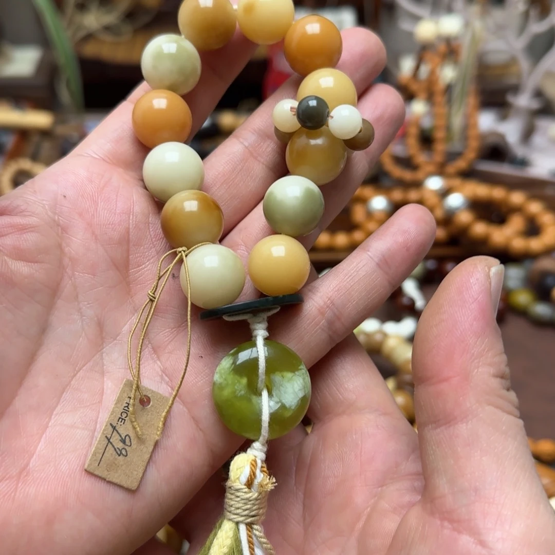 凤眼菩提手串手持