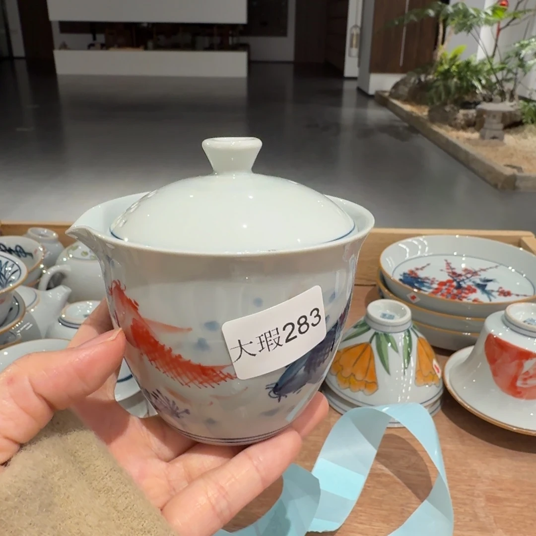 釉下手绘茶具微瑕