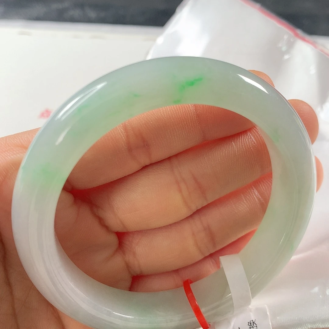 翡翠手镯未镶嵌 正圈①⑥⑨
