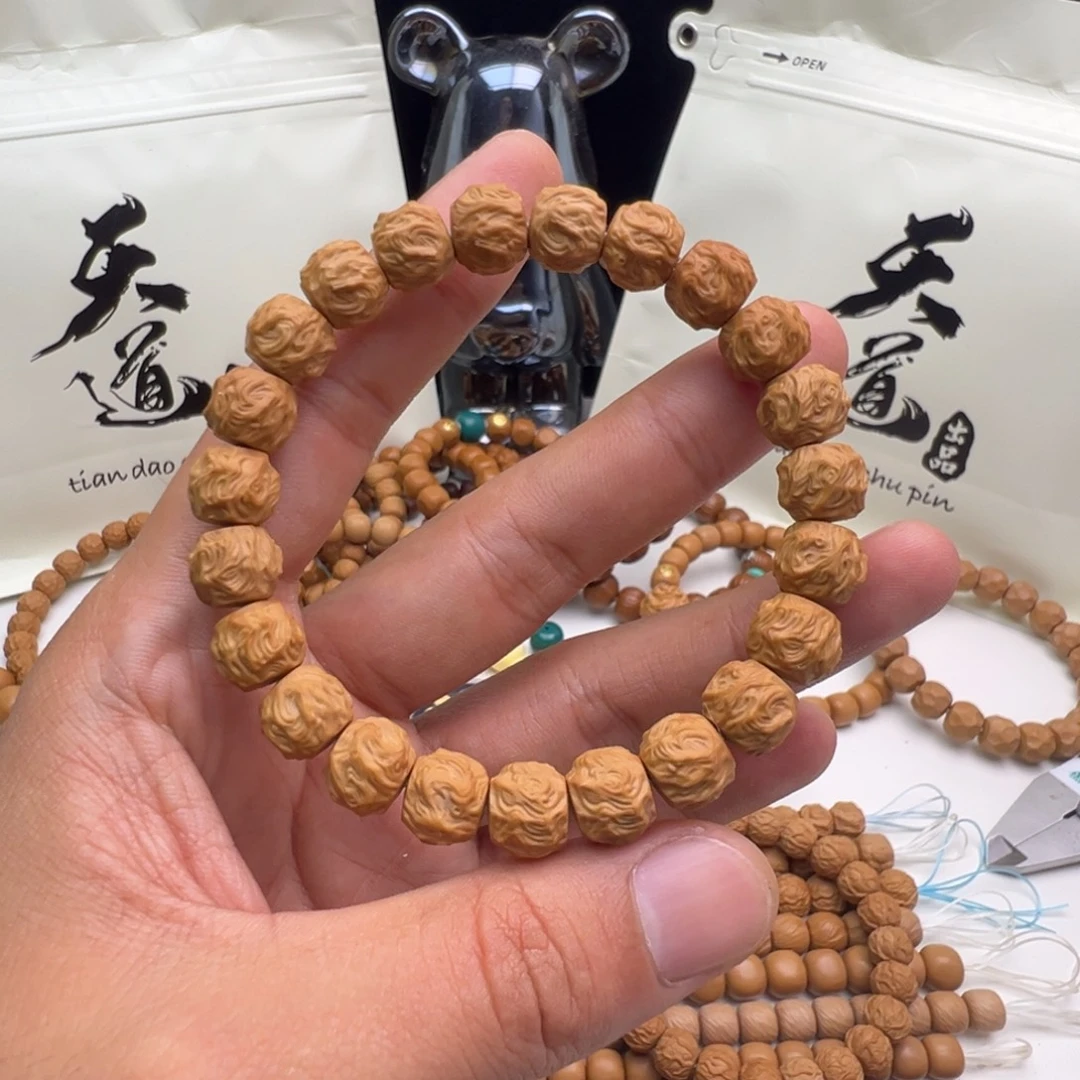 猴头核桃吊坠战斗瑕龙蛇之变