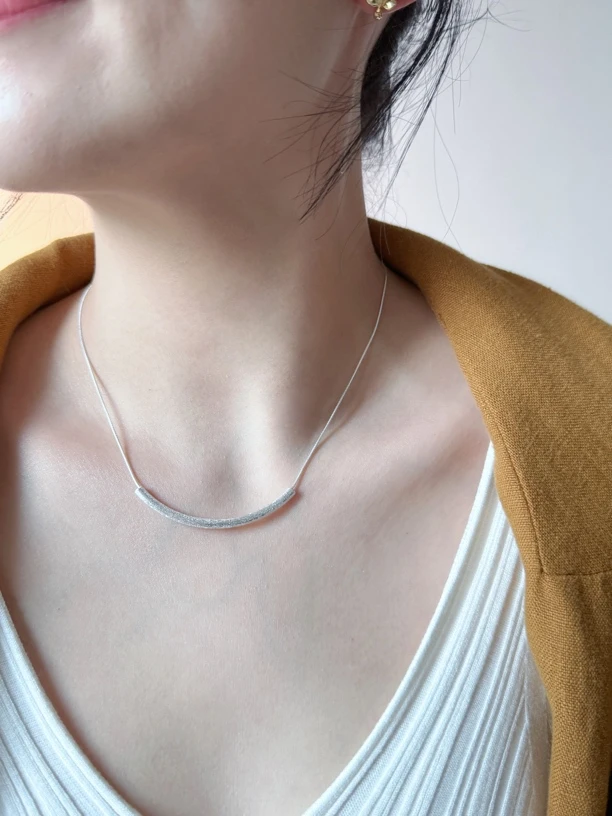 坠链均925银 925纯银磨砂微笑锁骨链时尚气质个性风