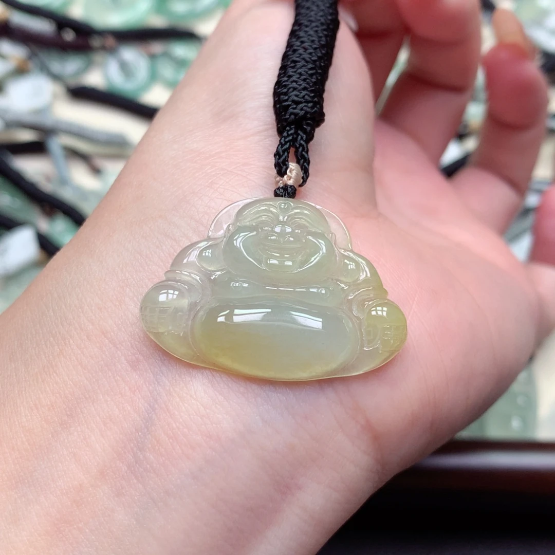 翡翠未镶嵌颈饰佛公