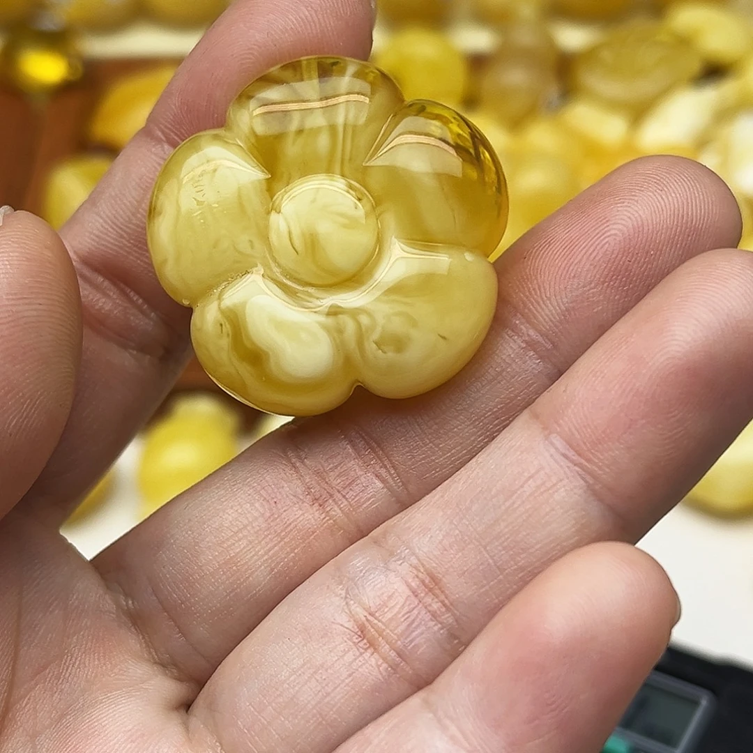 蜜蜡未镶嵌裸石天然