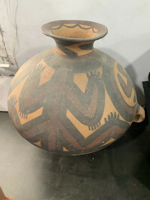 马家窑，陶罐彩绘，