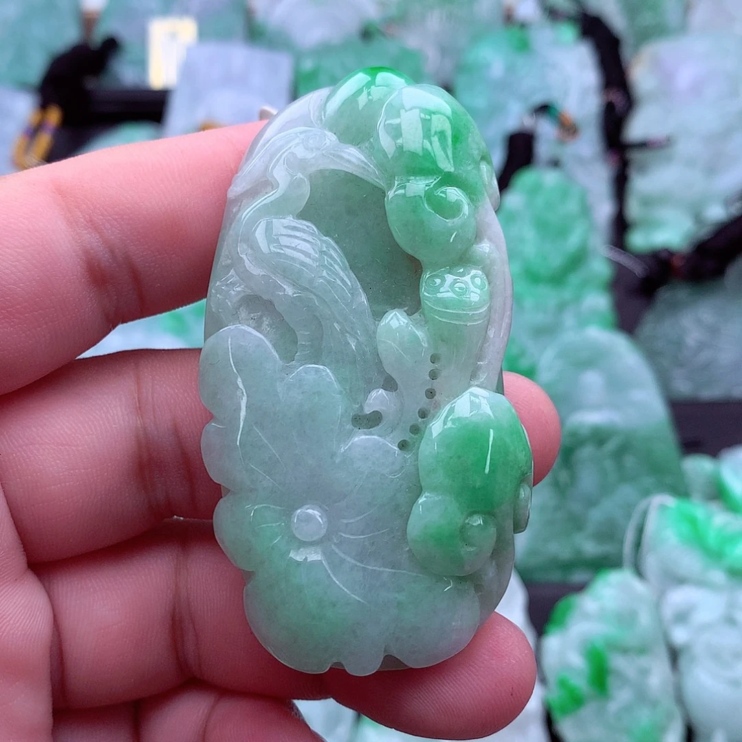 翡翠未镶嵌吊坠(不含链)