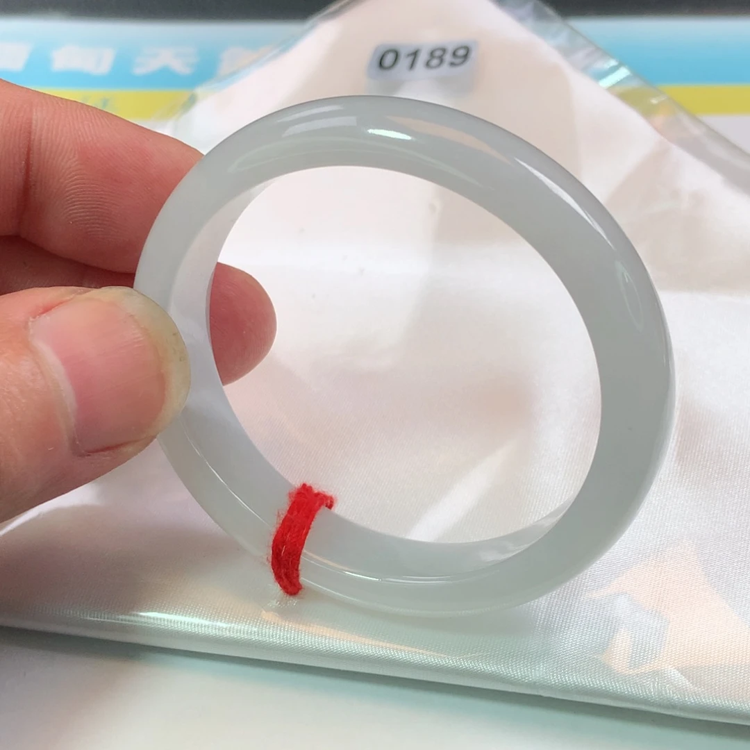 翡翠手镯（贵妃镯）未镶嵌0189号