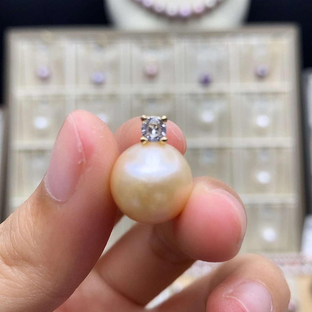 淡水珍珠合金颈饰
