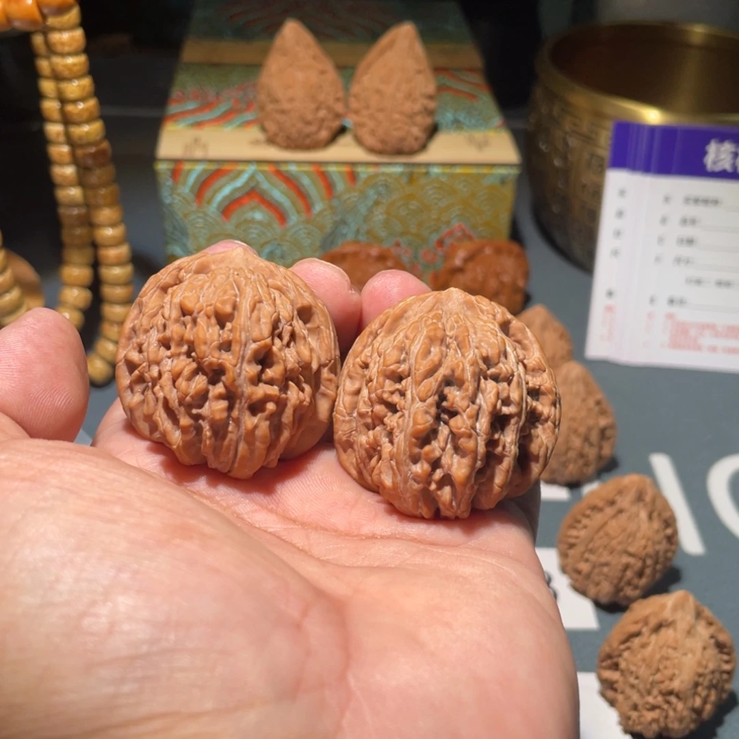 难***糊吊坠文玩核桃蓟县山地楼