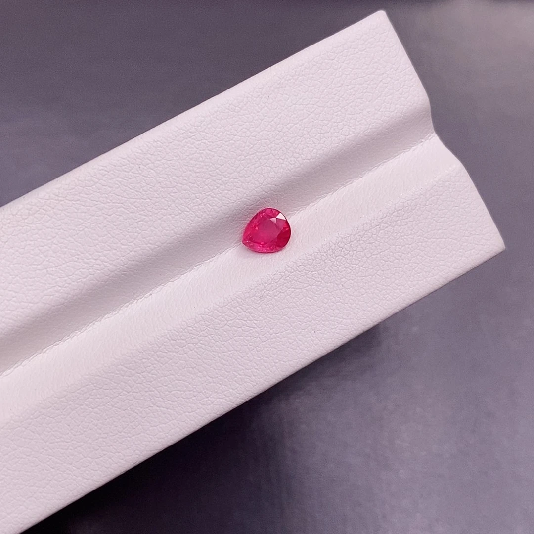 裸石蓝宝石0.69克拉