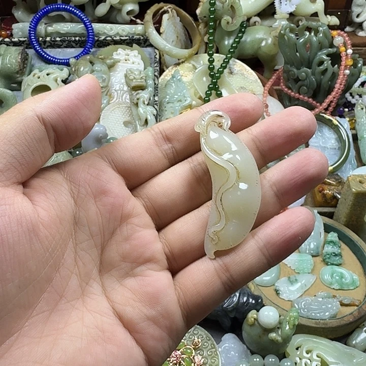 小***舟和田玉未镶嵌挂件