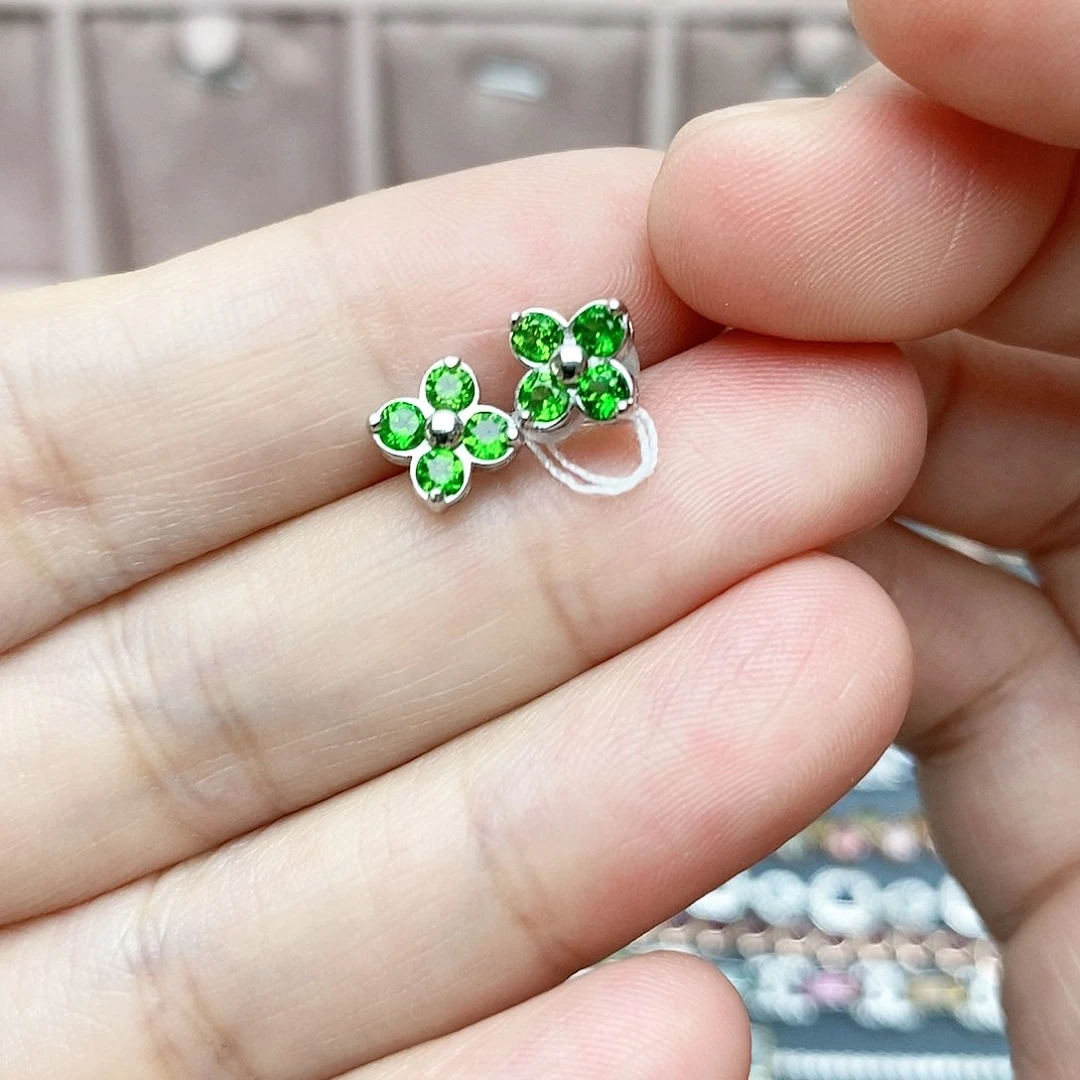 A透辉石耳饰银 26