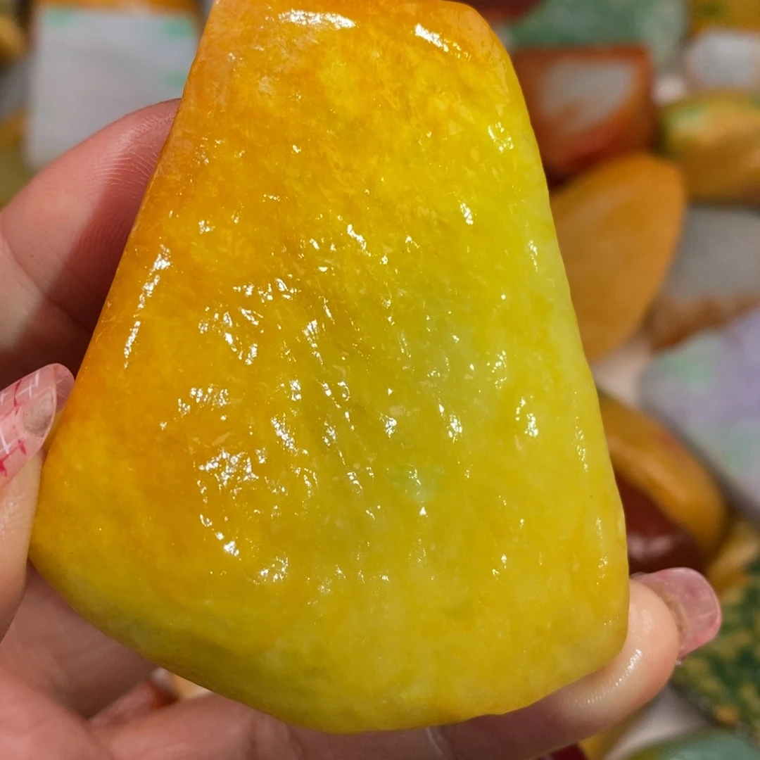 翡翠颈饰未镶嵌缅甸翡翠