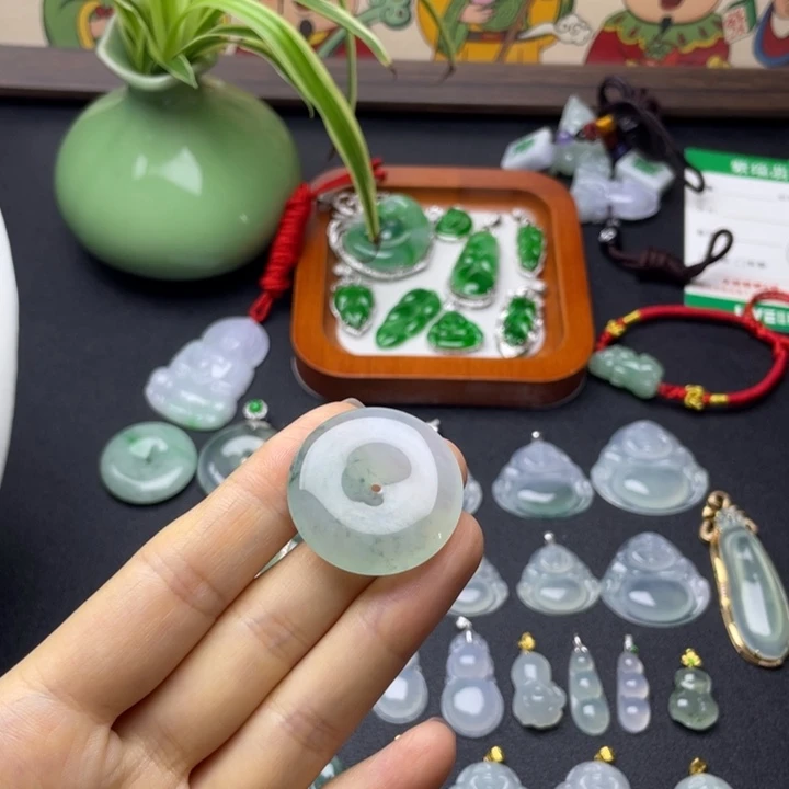 翡翠未镶嵌吊坠(不含链)平安扣