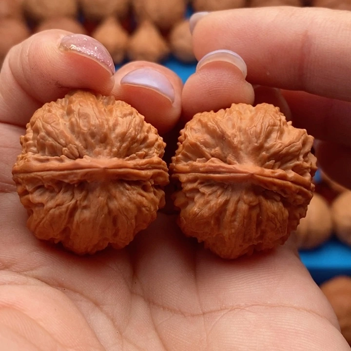 文玩核桃把件精品文玩手捻星