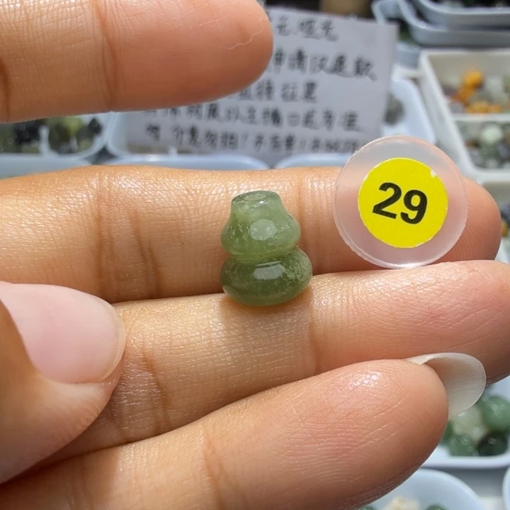 未镶嵌和田玉珠宝半成品
