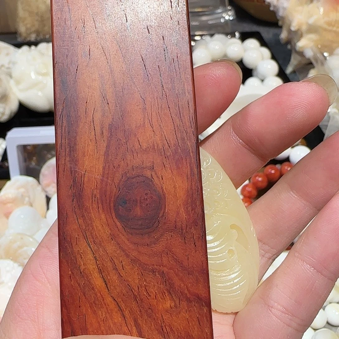 大***牛香榧木全黄吊坠牛哥