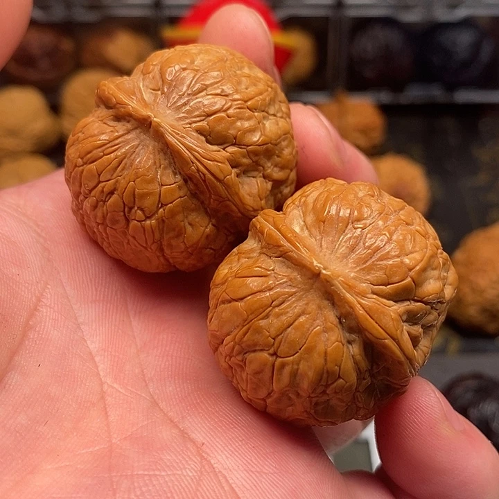 文玩核桃把件水晶球