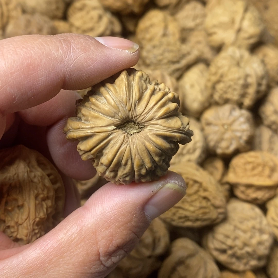 @***、文玩核桃吊坠文玩