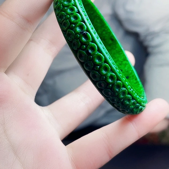 翡翠未镶嵌颈饰多样性56