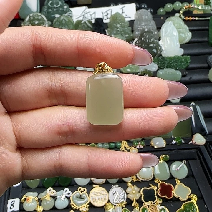 颈饰银S925镶嵌和田玉