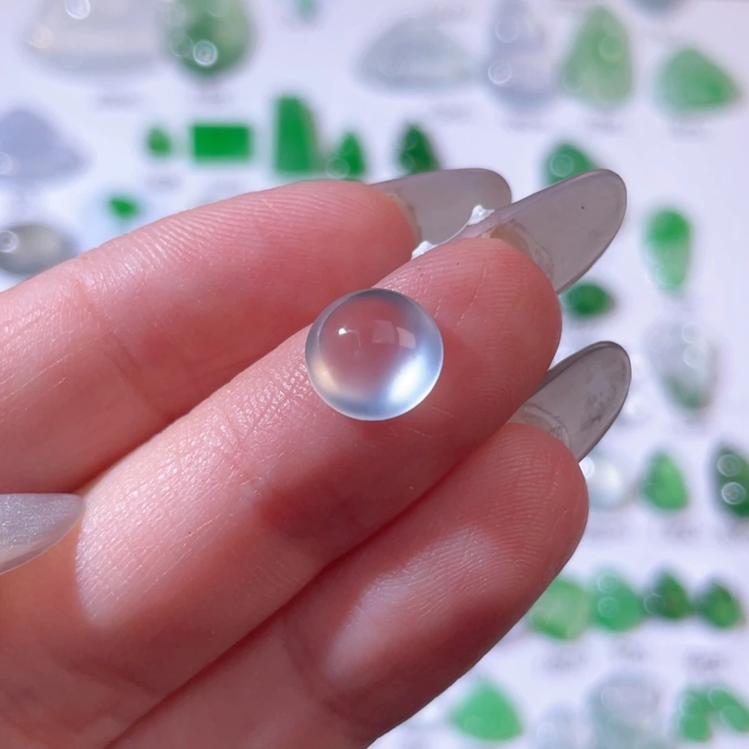 翡翠颈饰未镶嵌裸石