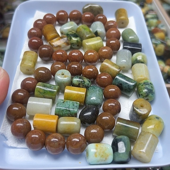 富***儿翡翠未镶嵌颈饰天然翡翠025