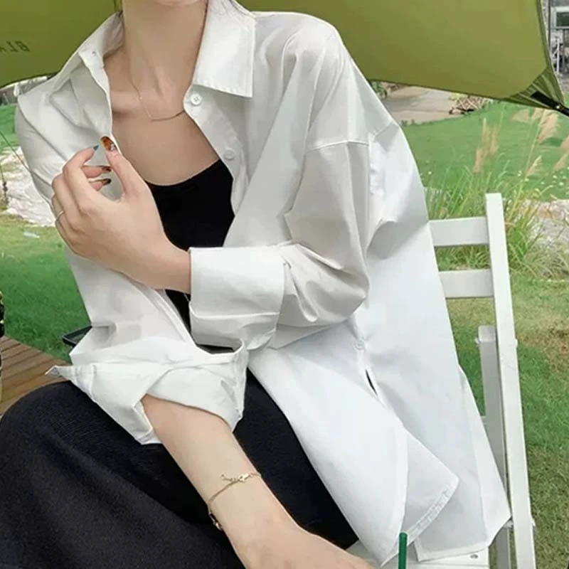 白色衬衫女2025新款爆款洋气轻奢气场强大女装开叉下摆宽松慵懒风