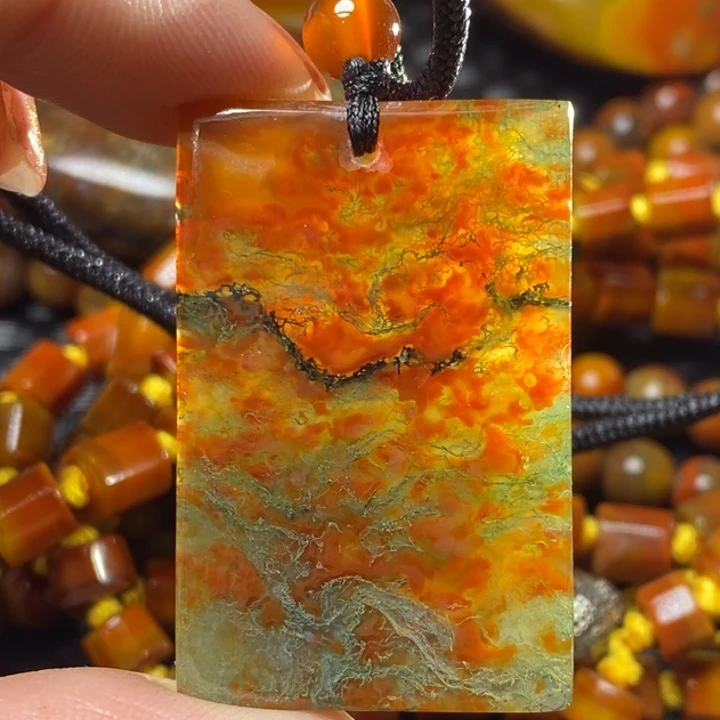 玛瑙/玉髓颈饰未镶嵌