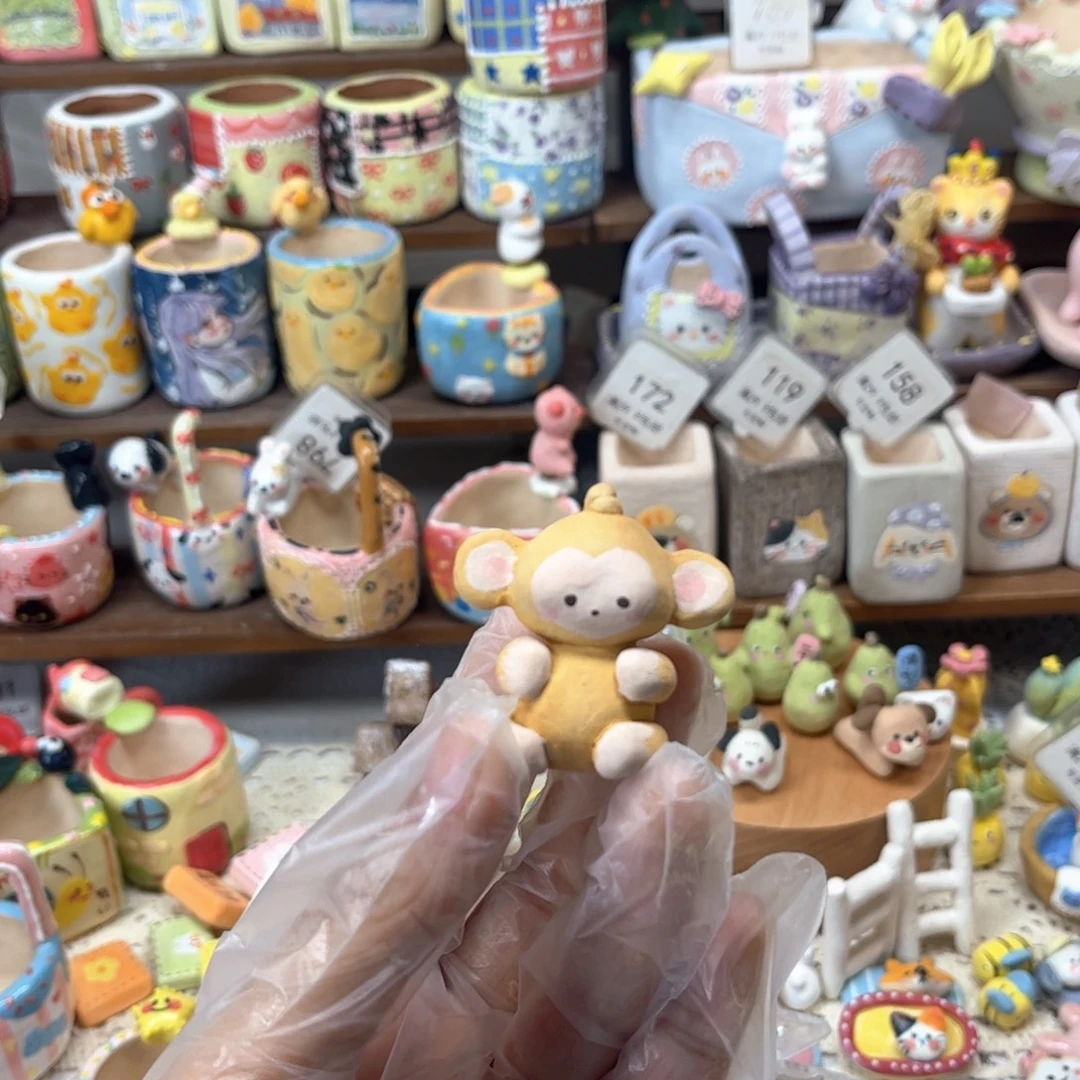 449猴子摆件花盆手绘
