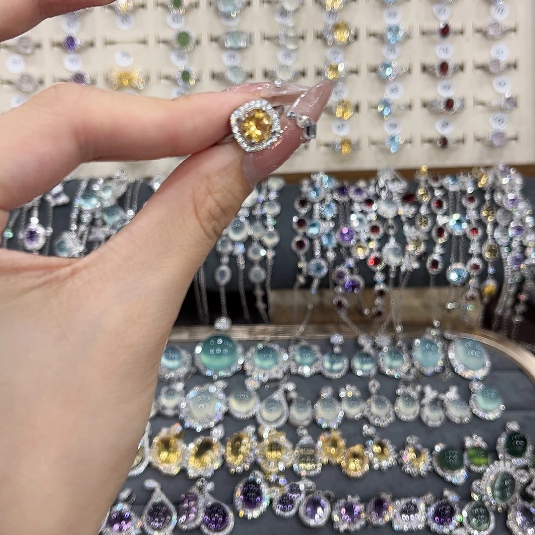 W***g银S925镶嵌戒指黄晶