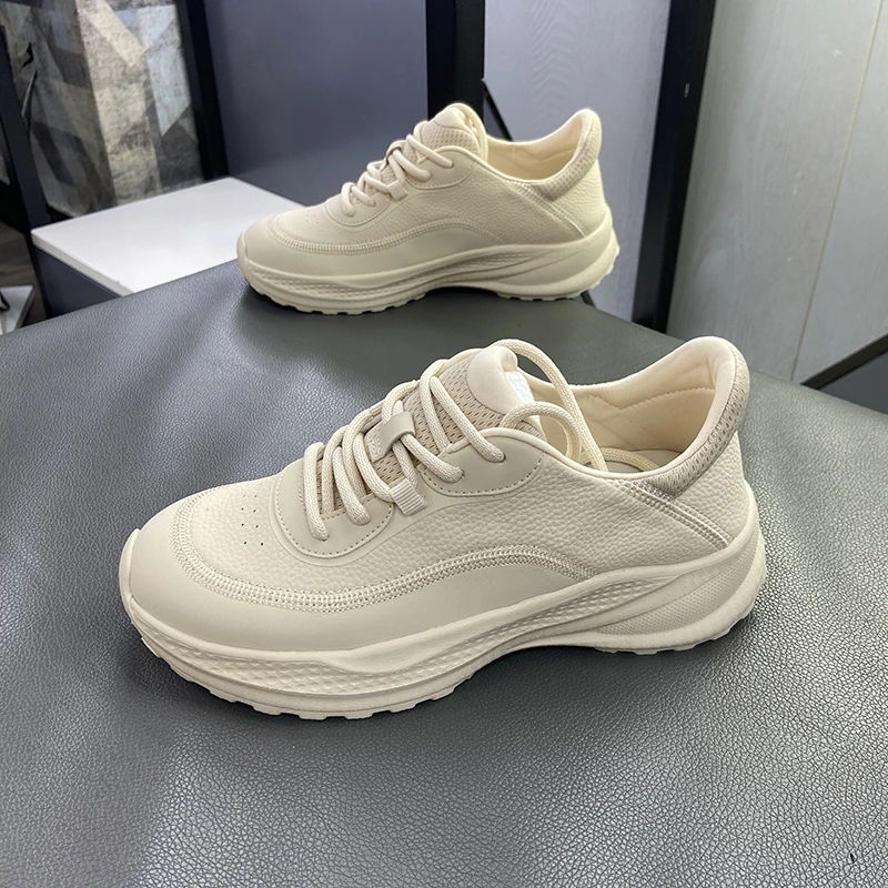 【米格格女鞋】秋季百搭2025真皮轻质软底久穿不累水上漂素面休闲鞋