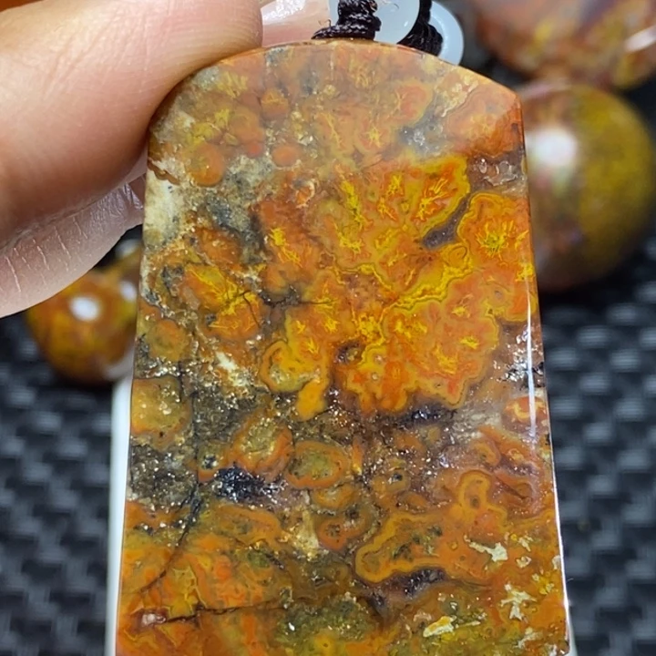 玛瑙/玉髓颈饰未镶嵌