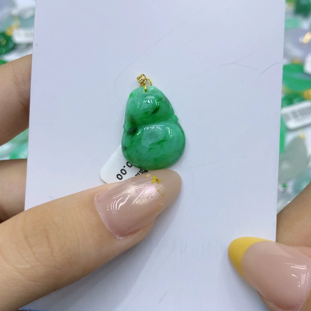 颈饰18K金镶嵌翡翠
