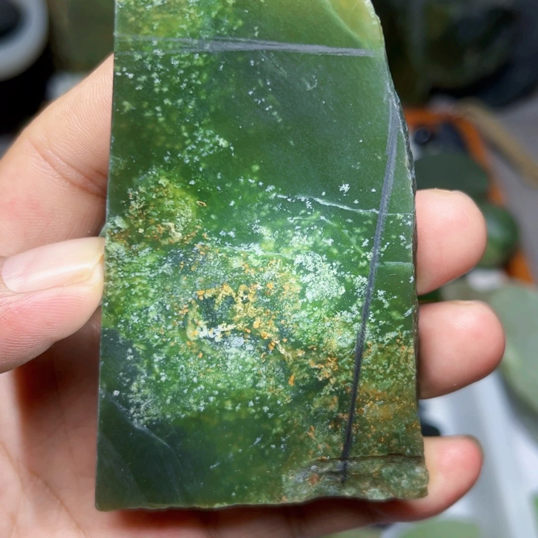 未镶嵌和田玉（碧玉）珠宝半成品