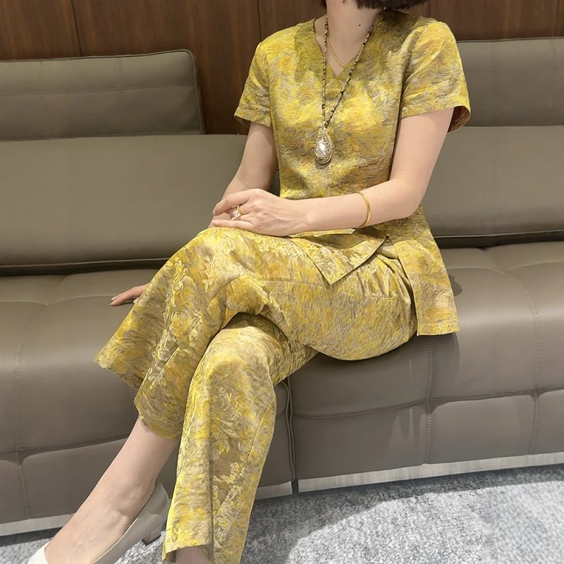 欧洲站网红爆款夏季新款轻熟风优雅精致减龄提花修身上衣搭配裤子