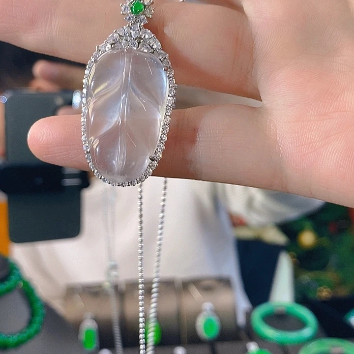 石英质玉吊坠(不含链)银S925镶嵌