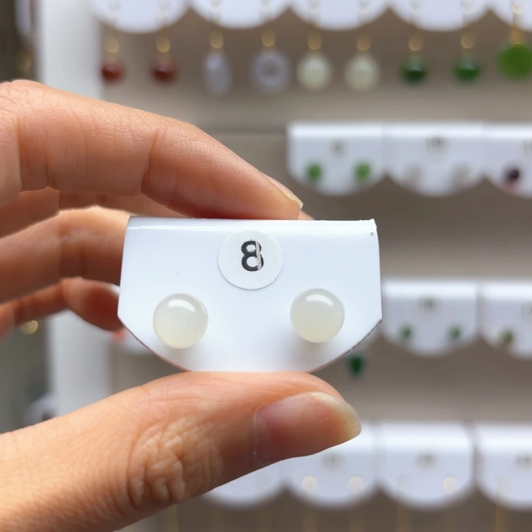 和田玉18K金镶嵌耳饰