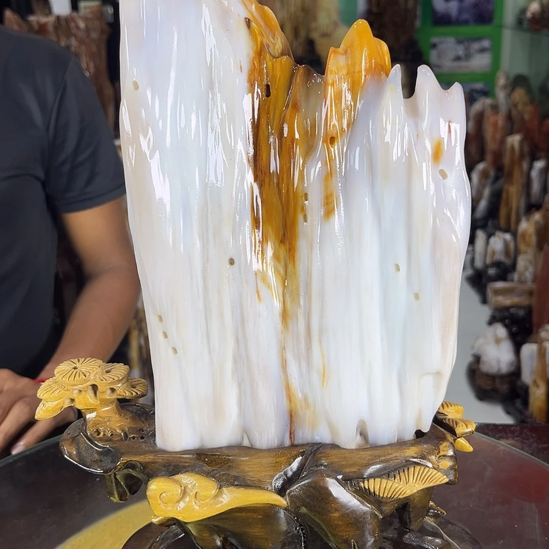 未镶嵌珠宝奇石硅化玉