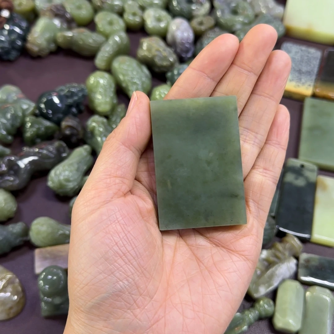 岫岩老玉（透闪石质玉）未镶嵌挂件